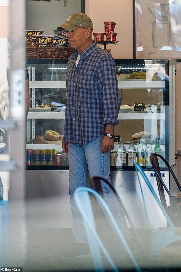 Bruce Willis, 67, cuts a comfortable figure in flannel and jeans as he ...